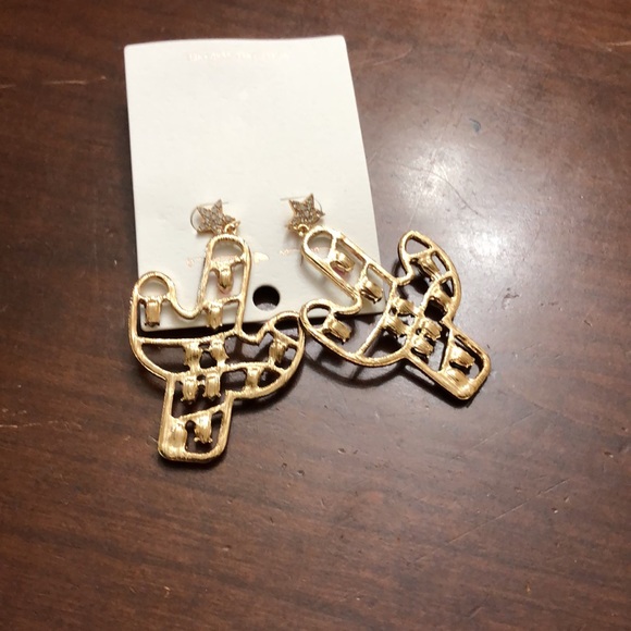 Rhinestone Christmas Cactus earrings - Picture 4 of 4